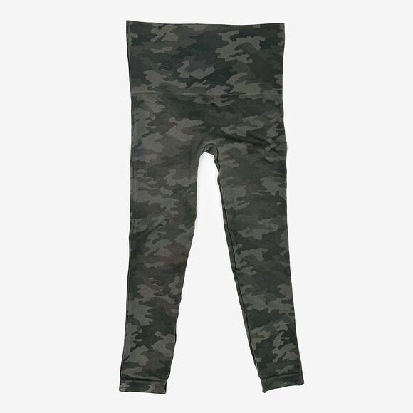 Spanx Look At Me Now Cropped Leggings Small Seamless Green Camo Gym Workout - Picture 1 of 4